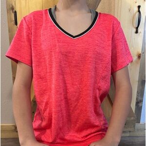 * 🤑💰🤑 3/$10.00 budle item 🤑💰🤑 Women’s medium made for life